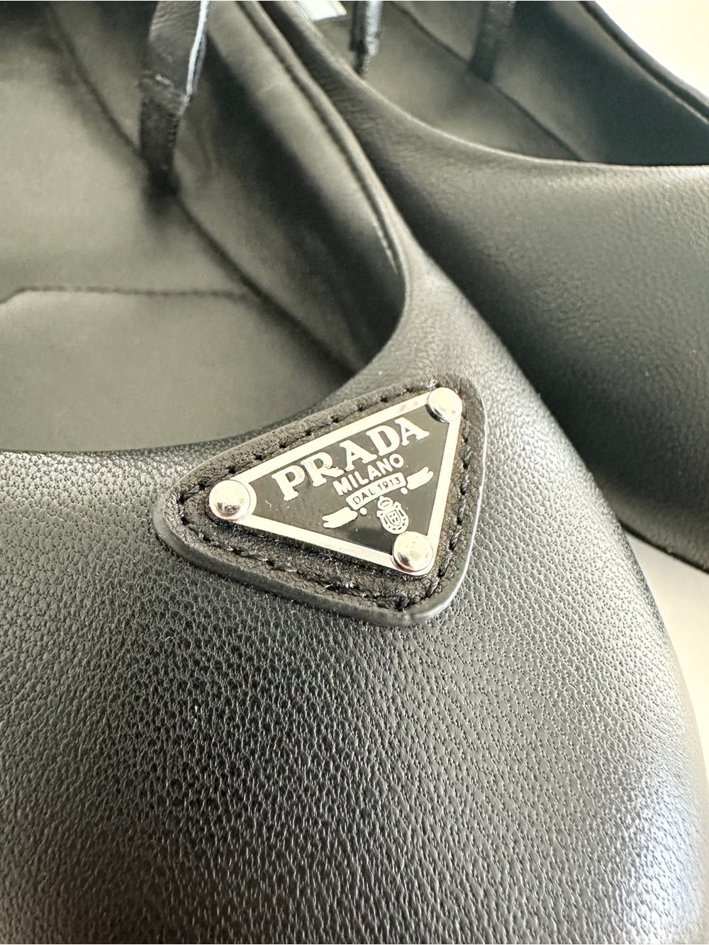 Prada Padded Ballerina Flat Black Leather Size 38 Made in Italy - Picture 2 of 11